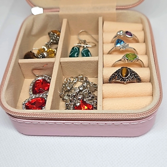 Travel Jewelry Box - Portable Mini Case for Travel - Picture 2 of 7